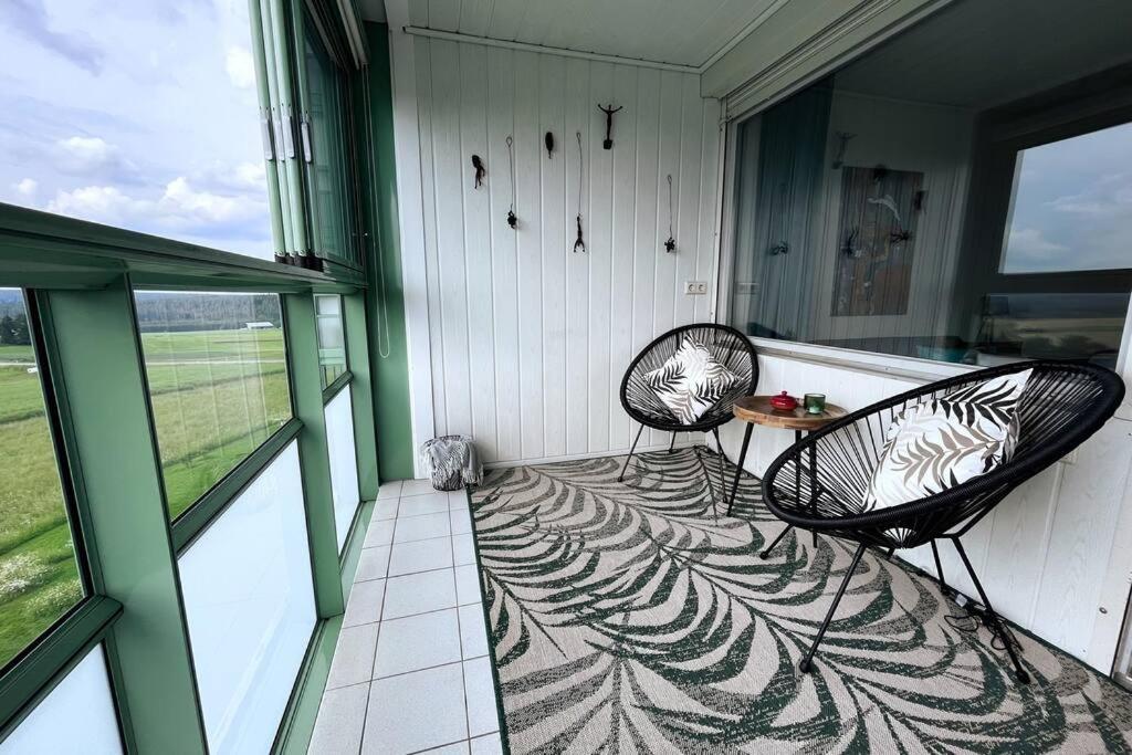 Apartment Mit Gruenblick & Wintergarten Im Schwarzwald *